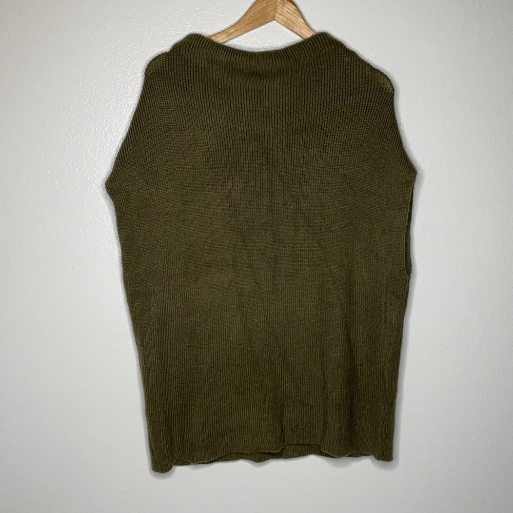 Chicos Sweater Knit Vest sz 2 (large) Olive Green